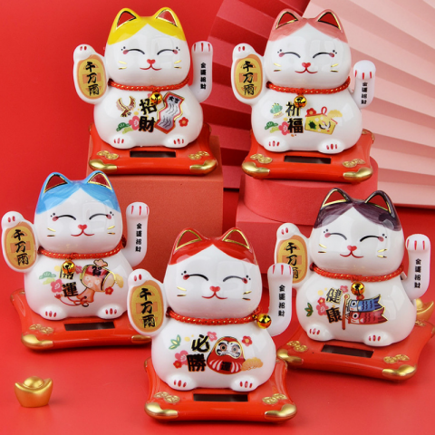 Mèo vẫy tay Cầu May Đón Phúc 10cm tiết kiệm năng lượng