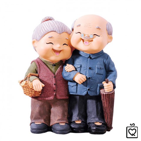 Tượng ông bà - Khoác tay đi dạo