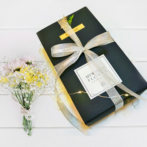 Quà tặng Valentine Hoa khô tự nhiên & Trang sức 