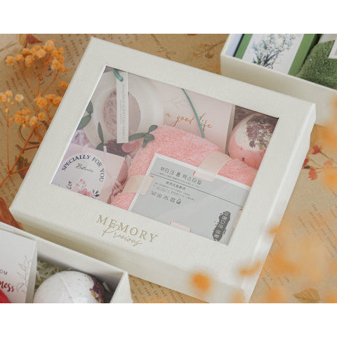 Set quà tặng phụ nữ 8/3 Luvgift Gift of care luv336