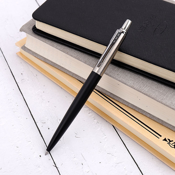 B&uacute;t bi Parker Jotter Bond Street Black 1953346 