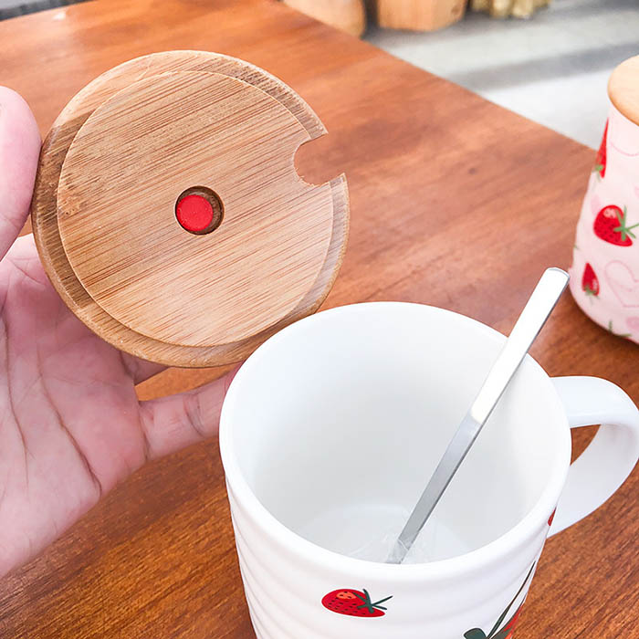 Cốc sứ nắp gỗ d&acirc;u t&acirc;y	