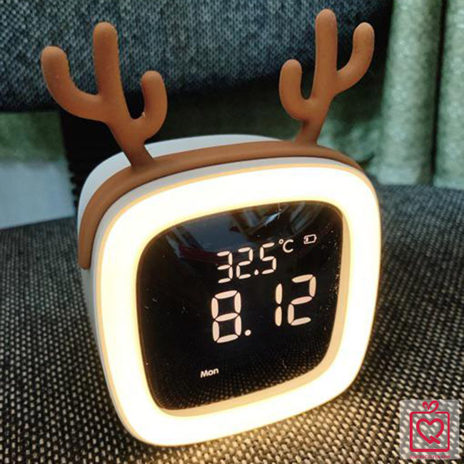 Đồng hồ b&aacute;o thức đ&egrave;n Led cute pet TV