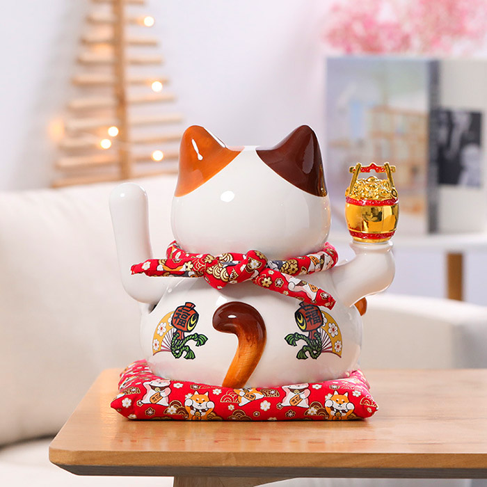 Mèo tay v&acirc;̃y Phú Quý V&ocirc; Bi&ecirc;n