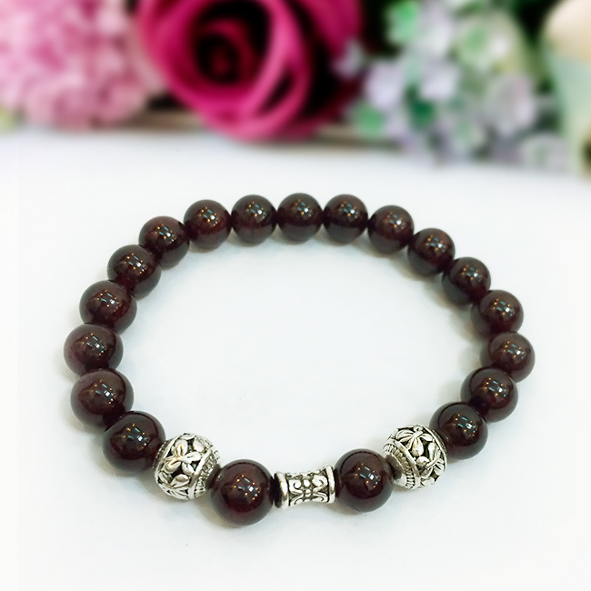 V&ograve;ng tay đ&aacute; garnet