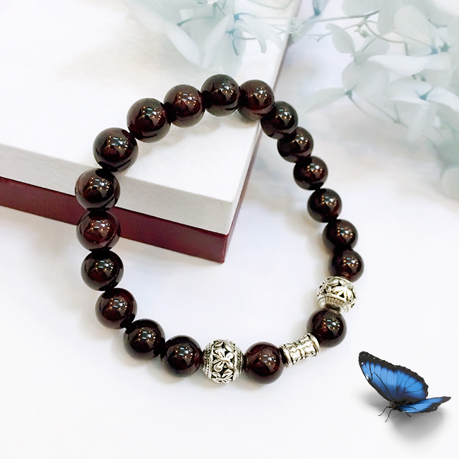V&ograve;ng tay đ&aacute; garnet