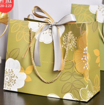 Tui quà xanh/ đỏ hoạ tiết hoa đào in sắc nét sang trọng TU21 - Xanh lá, 18cm