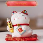 Tiền vào như nước