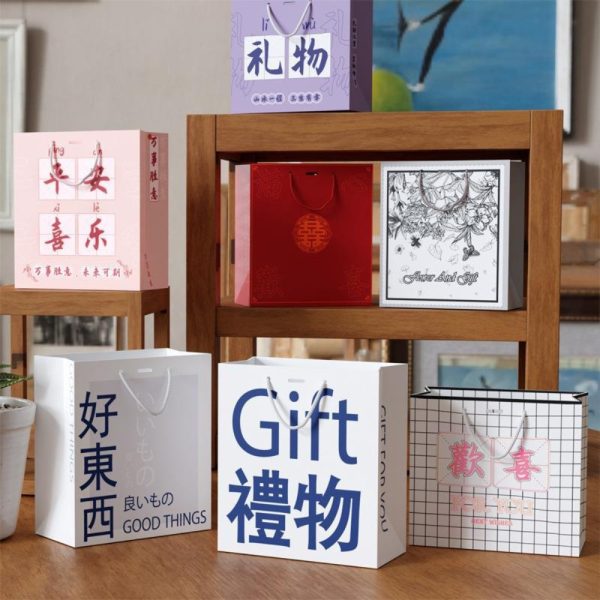 Túi giấy quà tặng đáy to hình hộp TU35