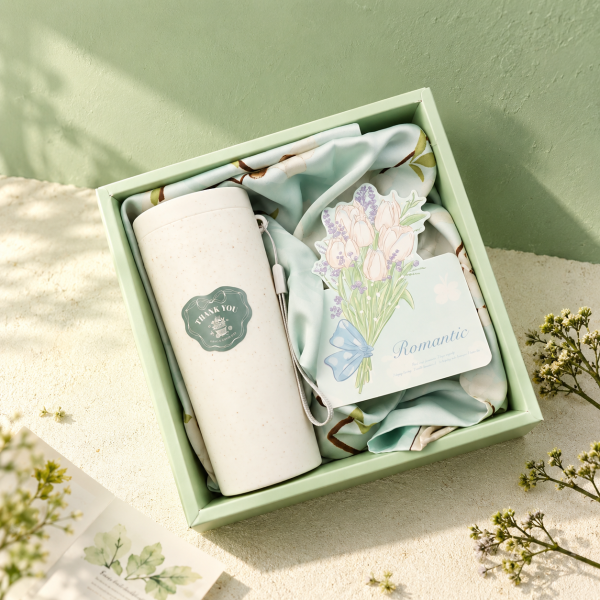 Set quà tặng bạn gái Tiny Wonder Luv350