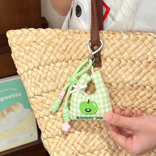 Móc khóa bông kawaii treo balo nhiều mẫu