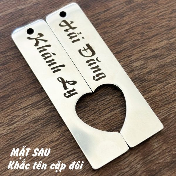 Quà đôi mảnh ghép tình yêu khắc tên: móc khóa, dây chuyền, mặt treo