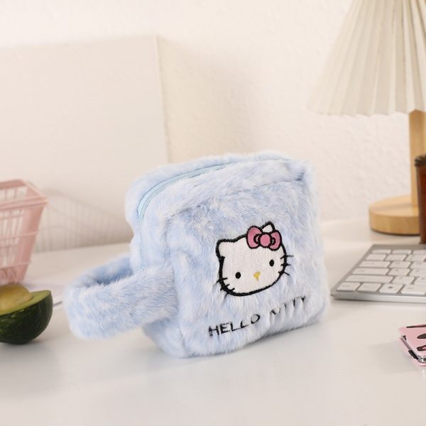 Túi đựng đồ cá nhân lông mềm Hello Kitty - Xanh