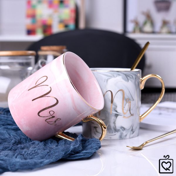 Cốc sứ vân đá Mr Mrs