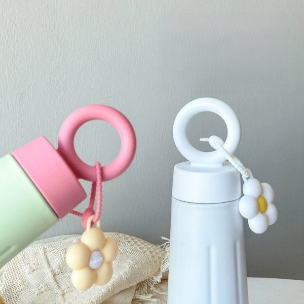 Bình giữ nhiệt tay tròn BL100 pastel kèm charm hoa cúc
