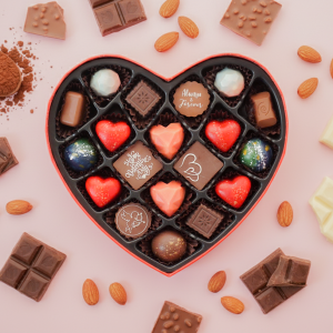 Socola Valentine Lời tỏ tình từ trái tim - Hộp trái tim 19 viên SO19