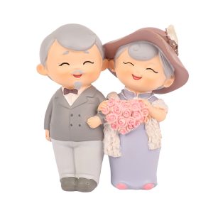 Tượng ông bà hiện đại - cầm hoa