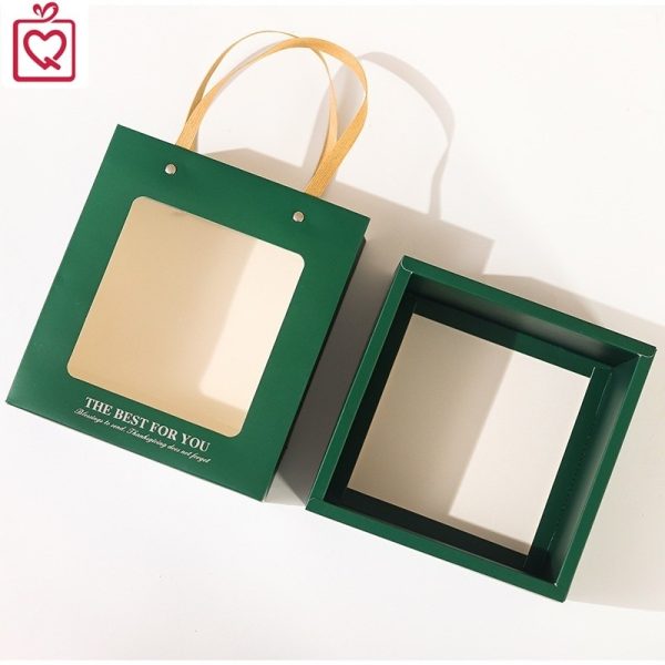 Hộp đựng quà tặng H27 ô cửa nhựa mica có quai xách, hộp quà mặt kính kèm rơm giấy 18x18cm